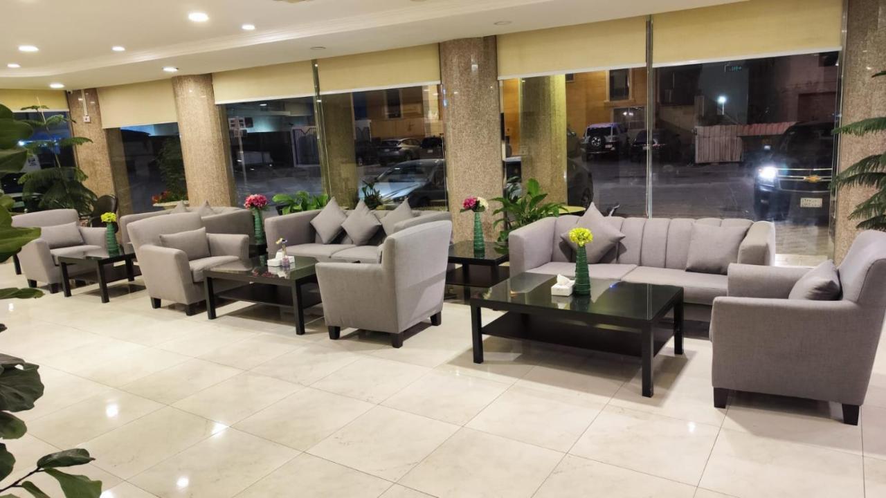 Plaza Home Khobar Buitenkant foto