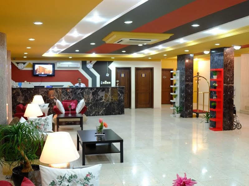 Plaza Home Khobar Buitenkant foto